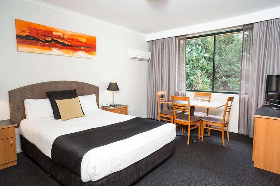 Alpha Hotel Canberra Felszereltség fotó